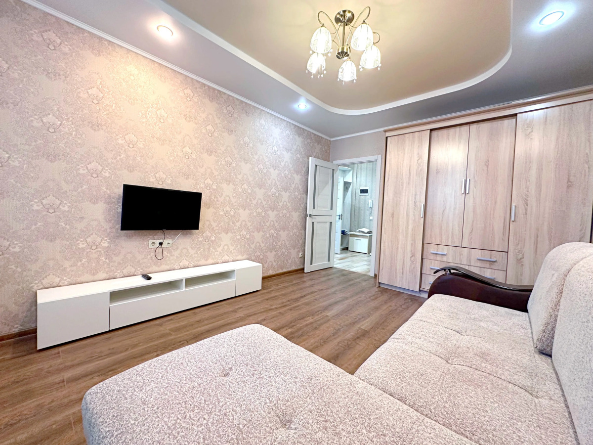 Апартаменты 1-к Около Чаши