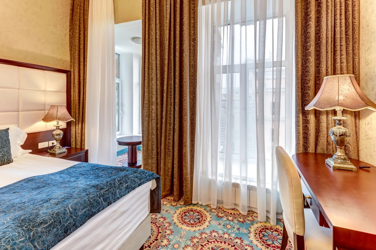 Отель Nevskiy Eclectic by AKYAN