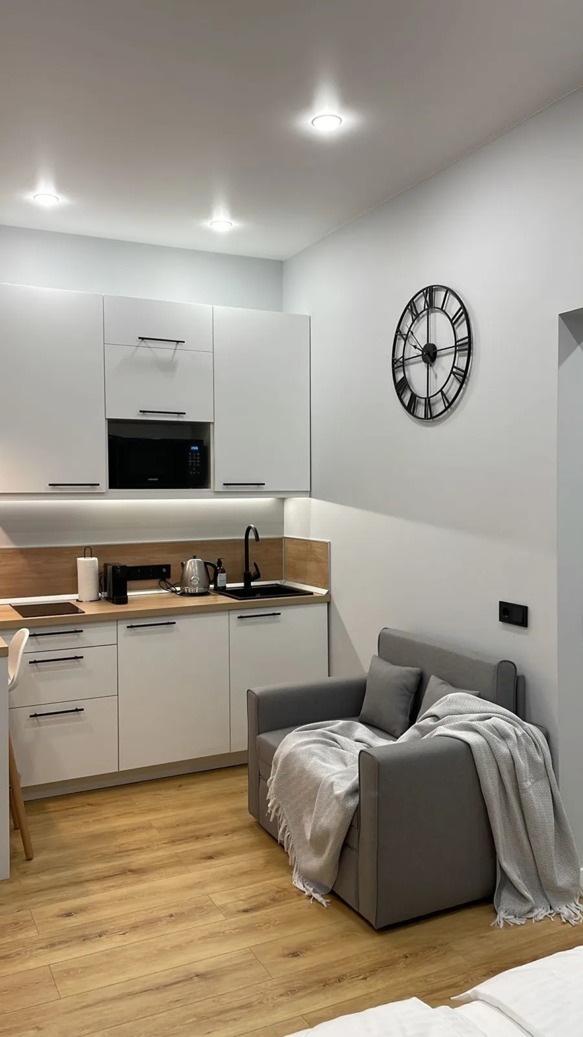 Квартира с парковкой в центре Санкт-Петербурга 1