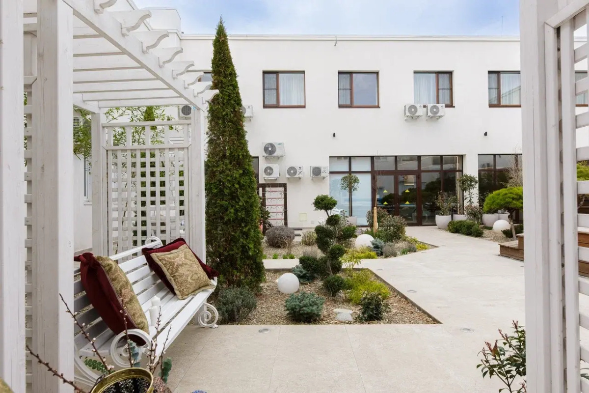 Курортный отель Эделон