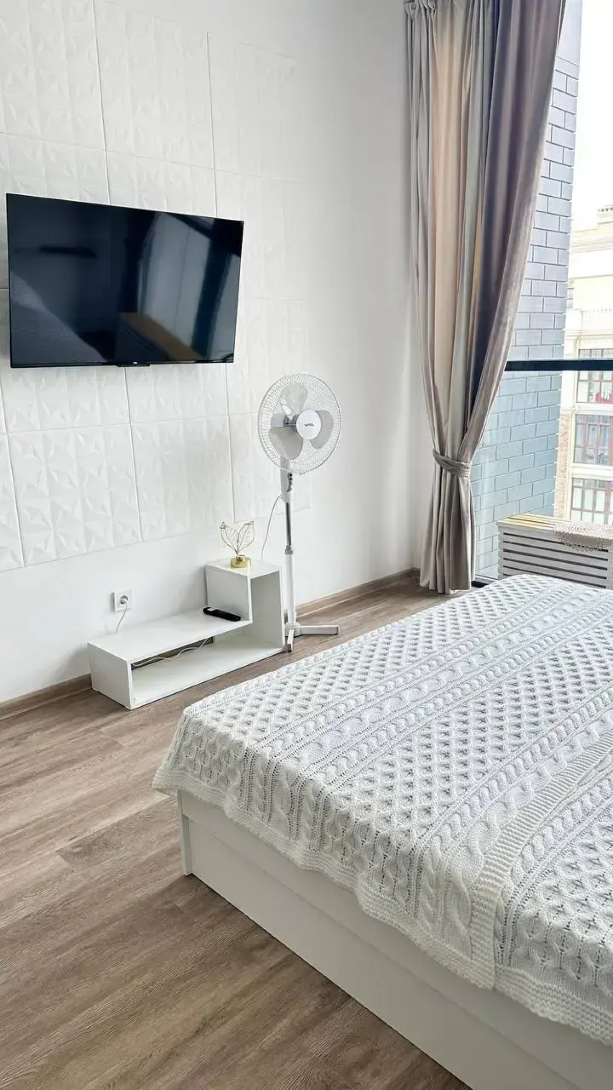 Квартира Бело-золотая Студия