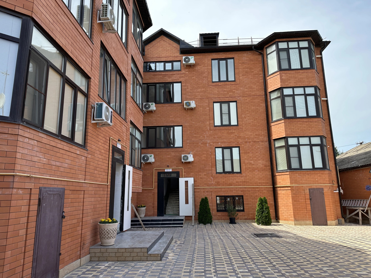 Апартаменты  в новом частном трехэтажном доме