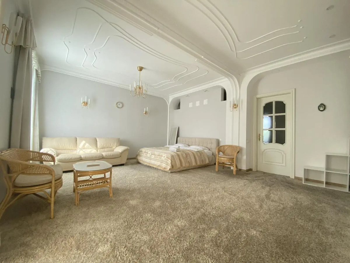 Апартаменты 5-комнатные HomeApart пр-т Независимости, 13