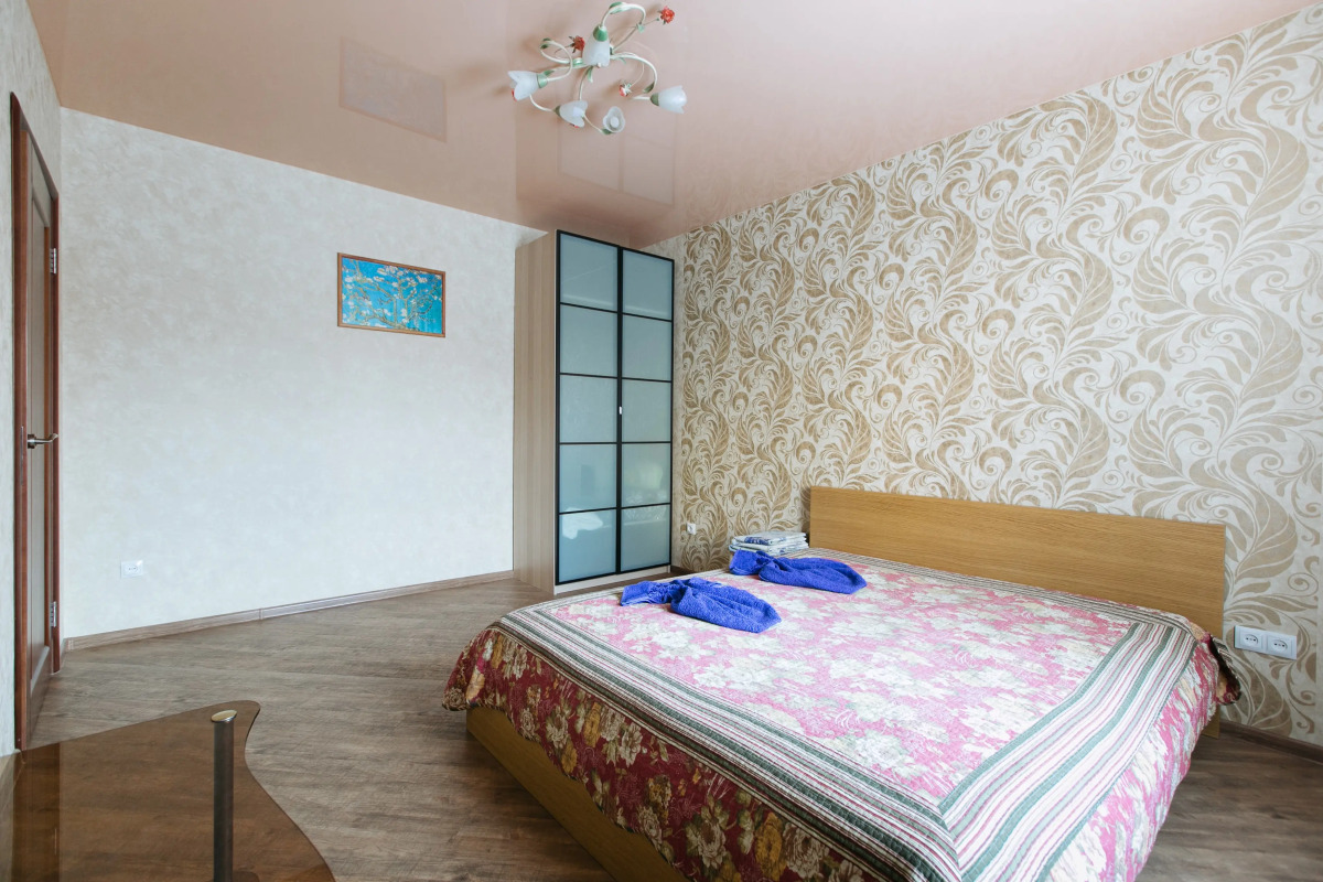 Апартаменты Однокомнатные на Семьи Шамшиных 90/5