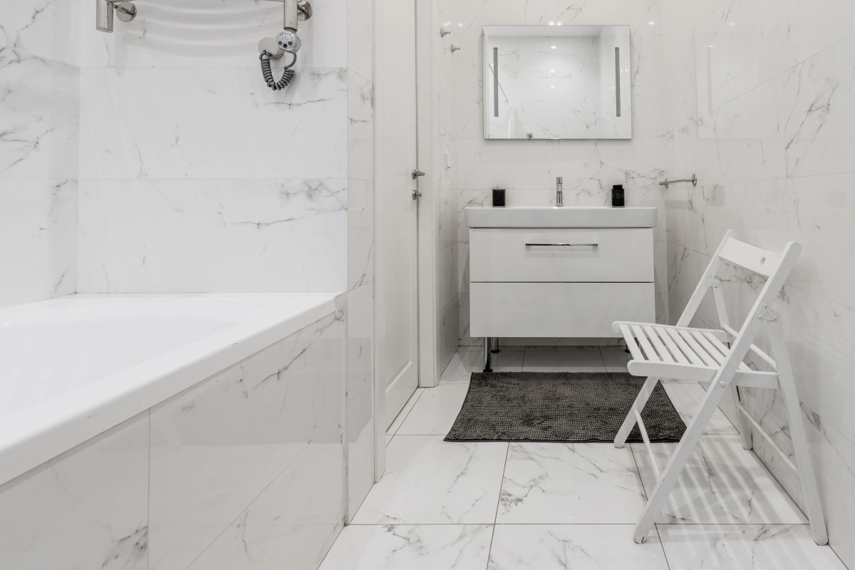 Апартаменты 4-комнатные HomeApart К.Маркса, 30