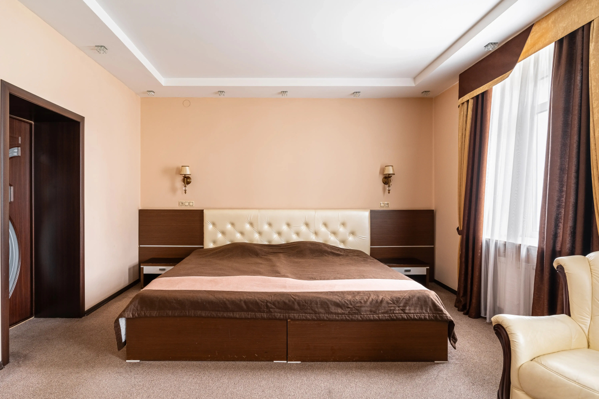 Отель Губернский