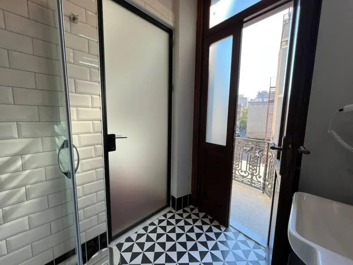 Отель Rafinn Hotel