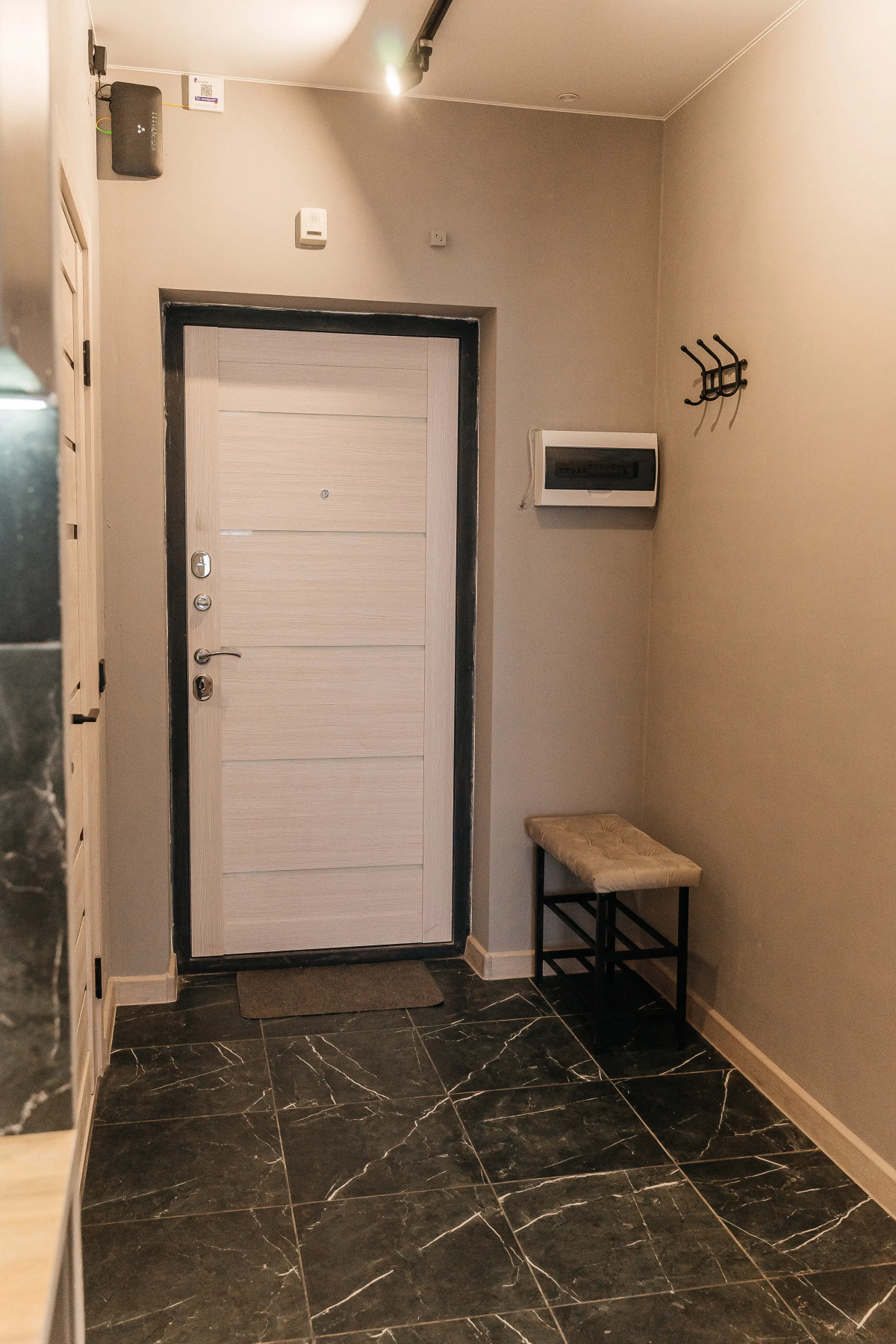 Квартира Стильная Студия с Джакузи Рядом с ЖД Вокзалом