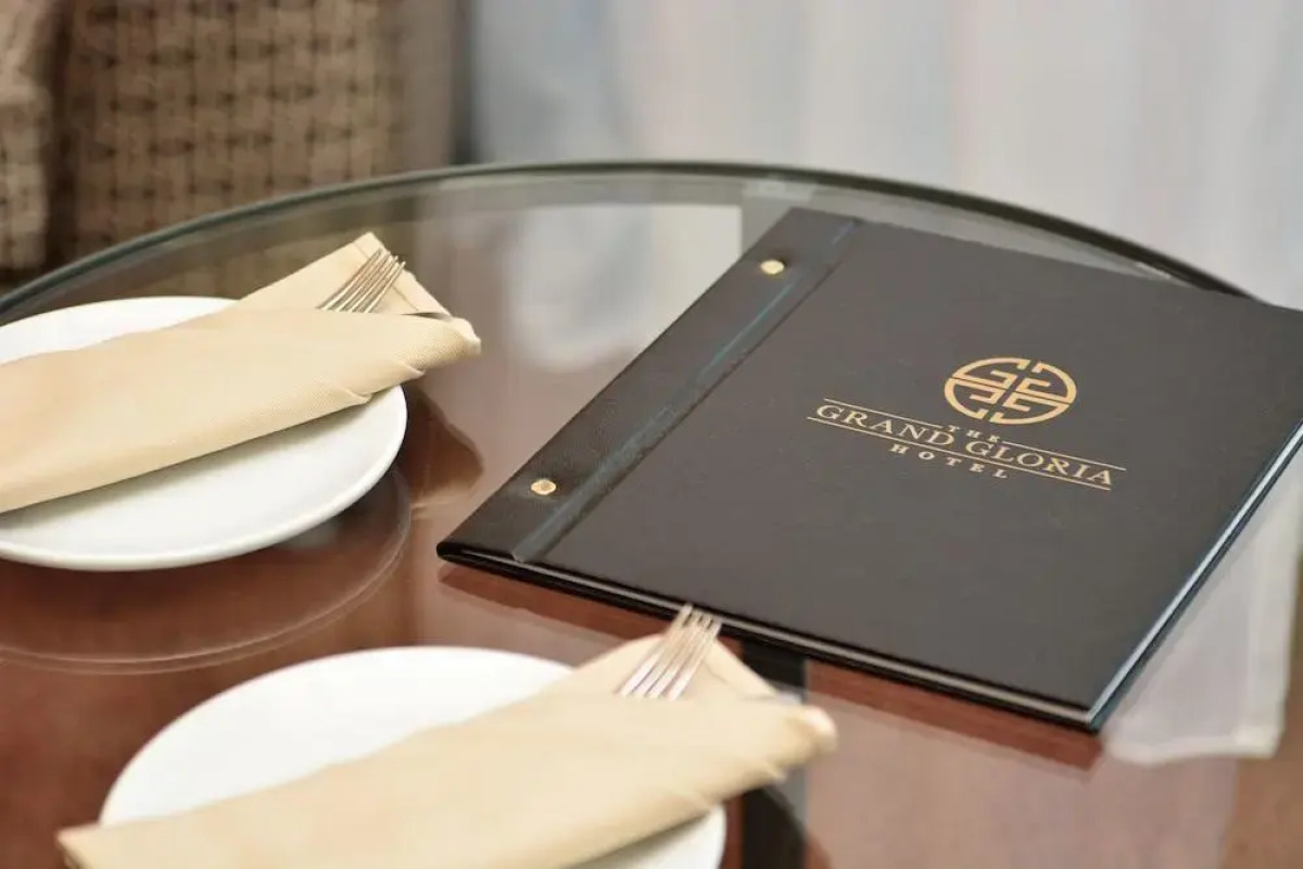 The Grand Gloria Отель