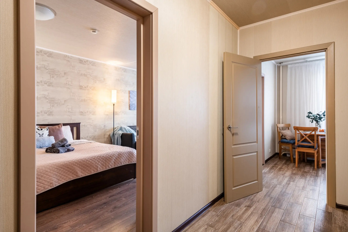 Квартира Просторная Natali на Метро Аннино