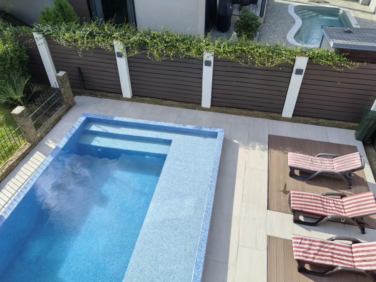 Гостевой Дом с Бассейном