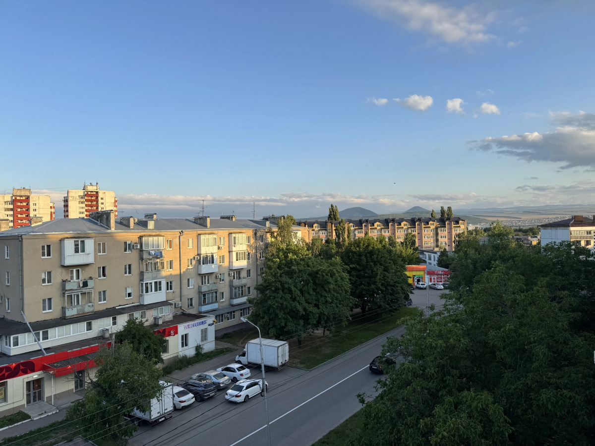 Апартаменты Уютная светлая 2-комнатная квартира с видом на Машук