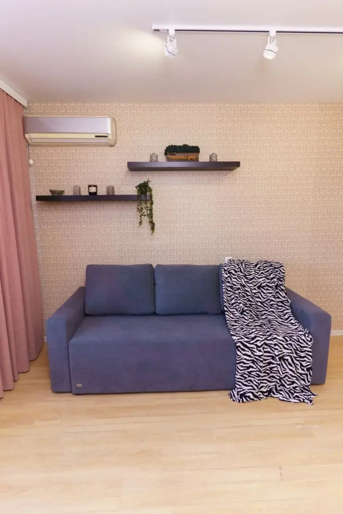 Квартира на Бульваре Роз 13