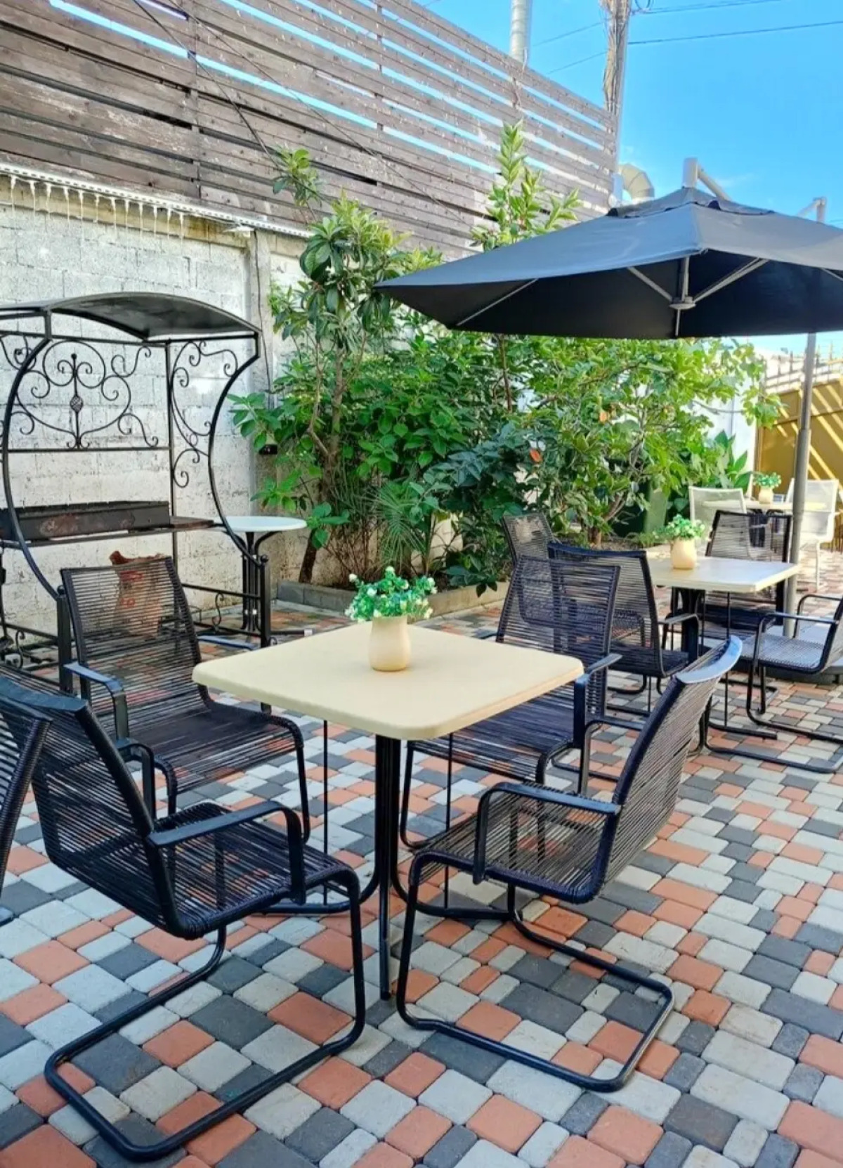 Отель Леонардо