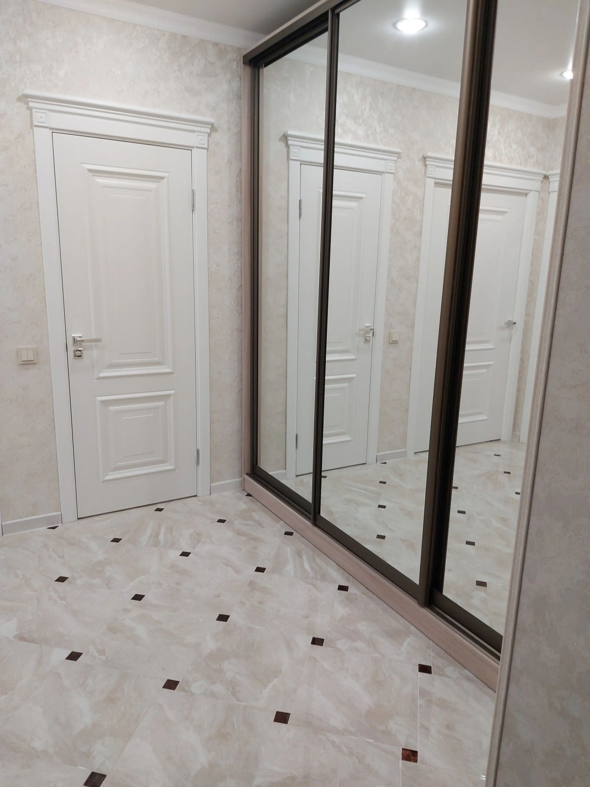 Апартаменты 5 звезд на Шамиля Джикаева 1А