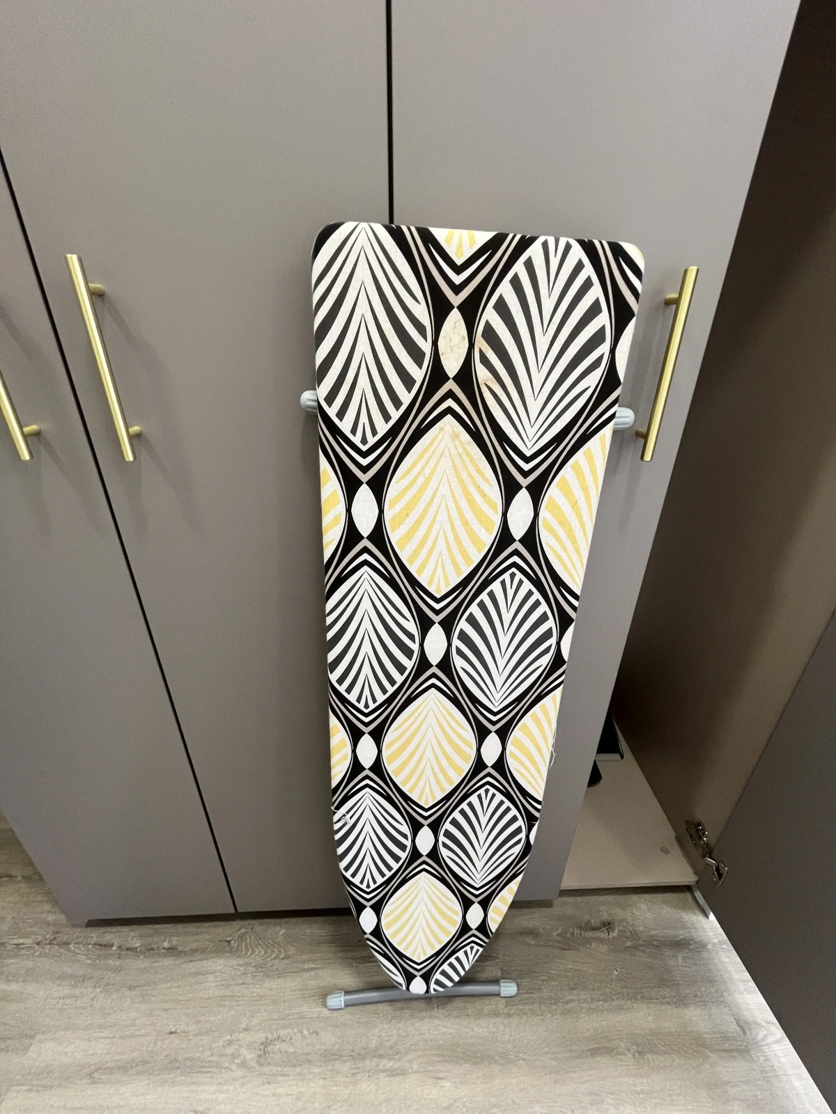 Апартаменты Unique Apart Листва в элитном ЖК рядом со Знаменским Собором и Губернаторской кадетской школой МЧС на Мичурина 58/1