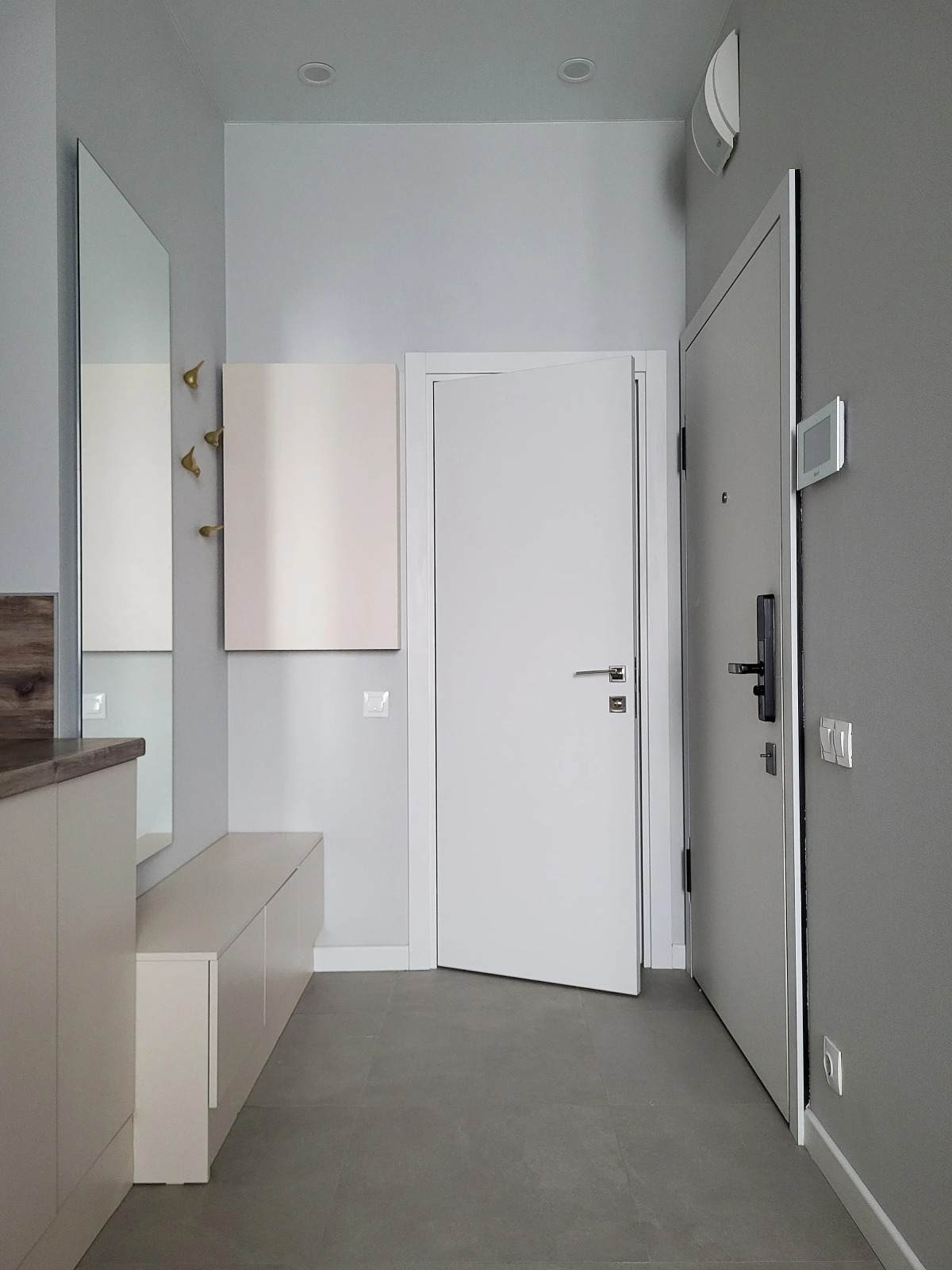 Апартаменты в Небоскрёбе Afi Tower