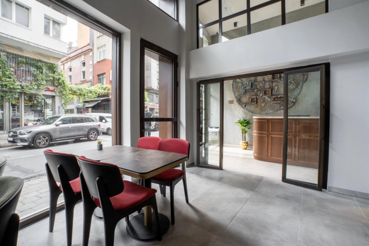 Smart and Simple Hotel Karakoy
