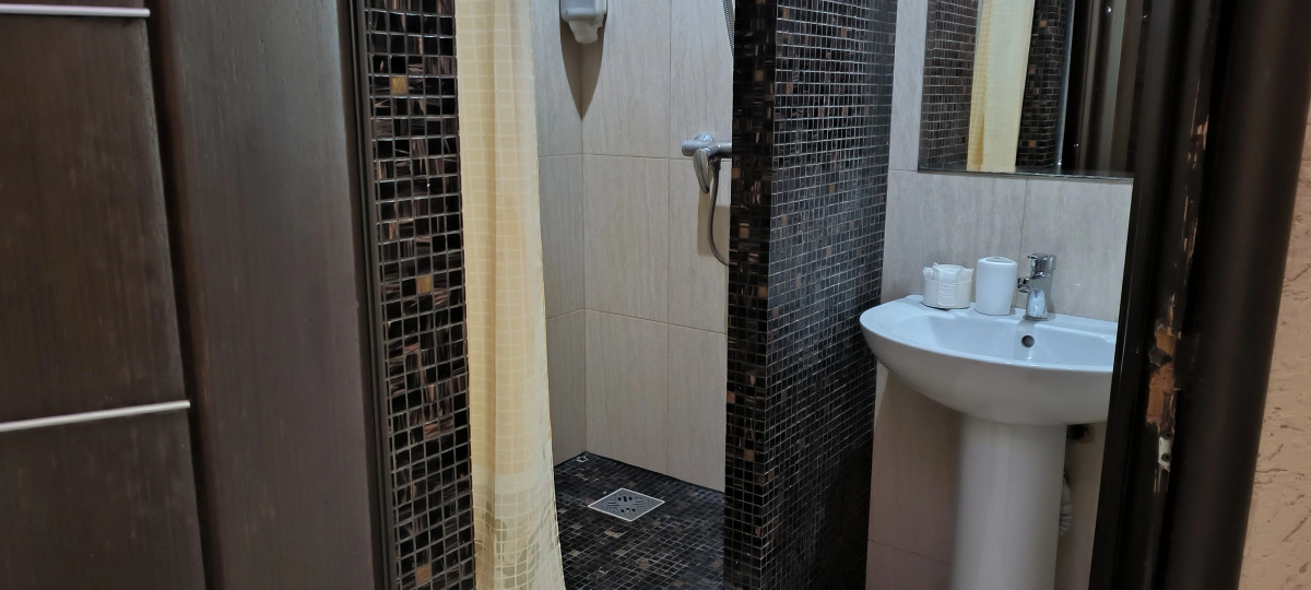 Квартира рядом с парком недалеко от глазного центра Мулдашева