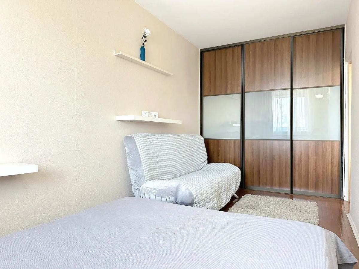 Квартира двухкомнатная в центре на Кирова рядом со стадионом Химик