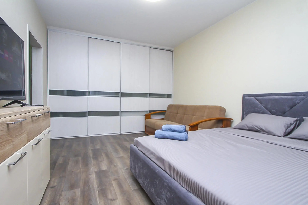 Апартаменты 1 комнатные Каролинского 9