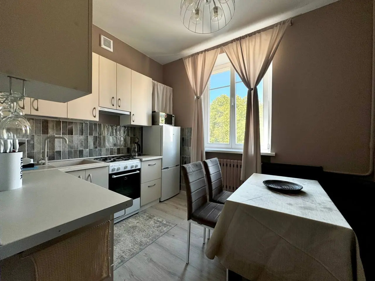 Апартаменты Шикарная уютная Трешка возле Площадь Победы