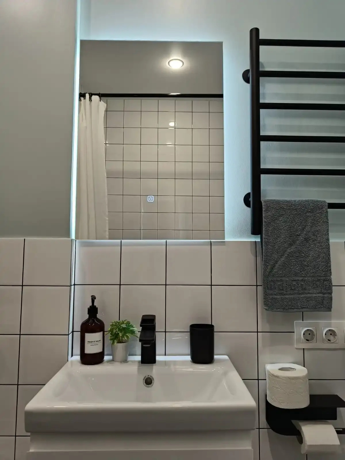 Квартира на Моисеева, 11