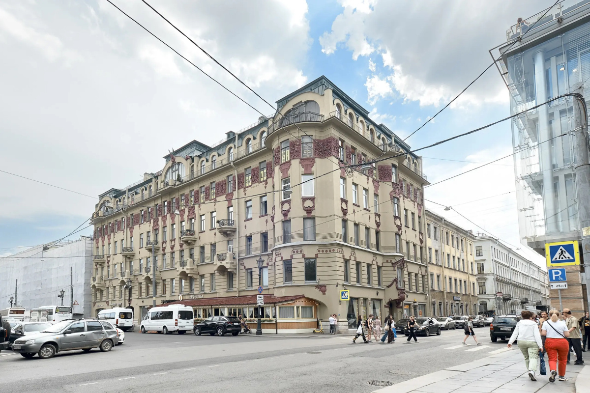 Апартаменты с видом на Казанский собор