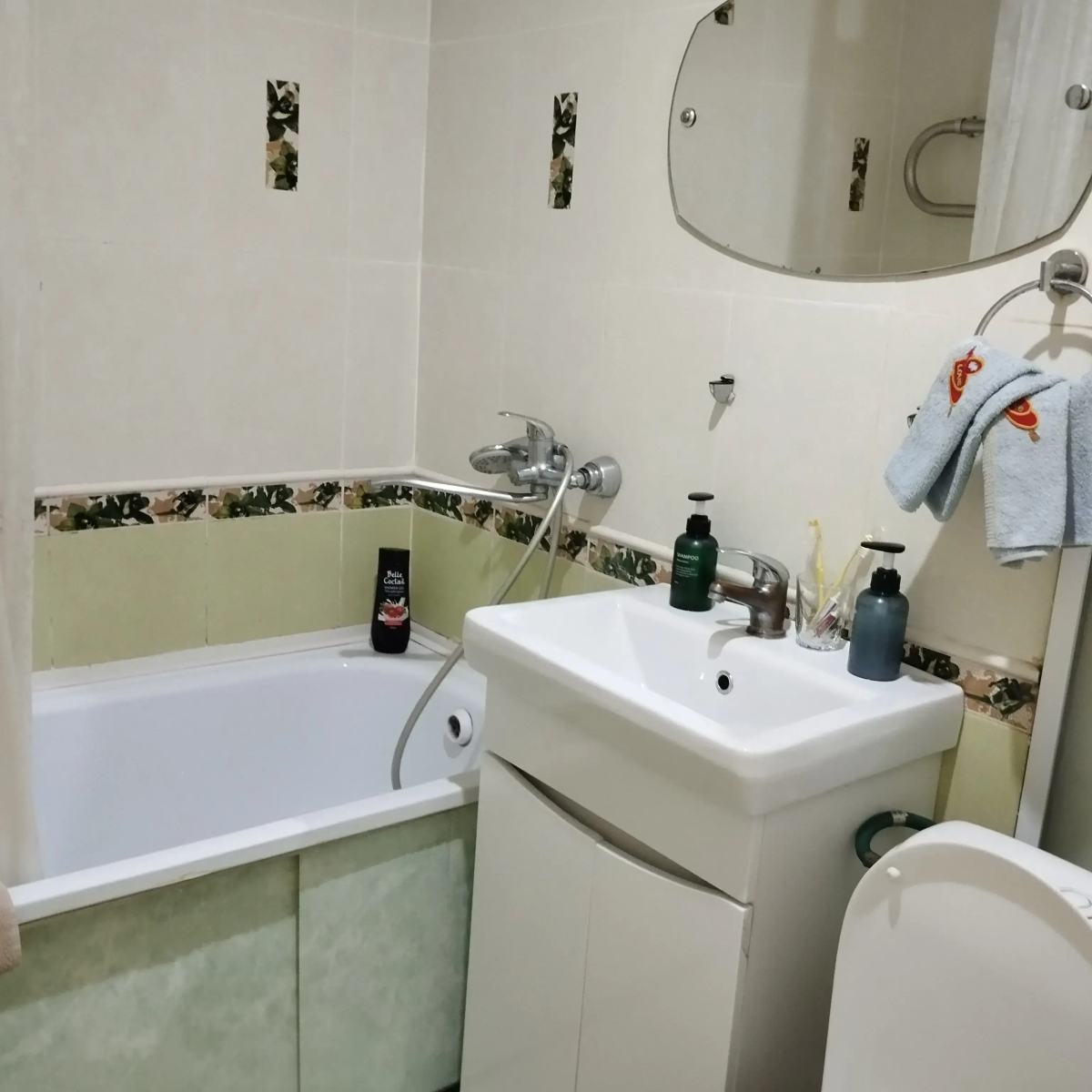 Квартира Двухкомнатная возле центра