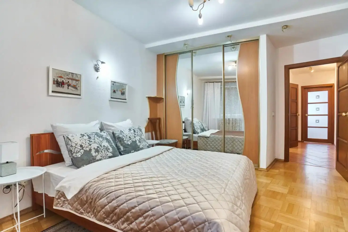 Квартира 3х Ком Большая Сурганова 88