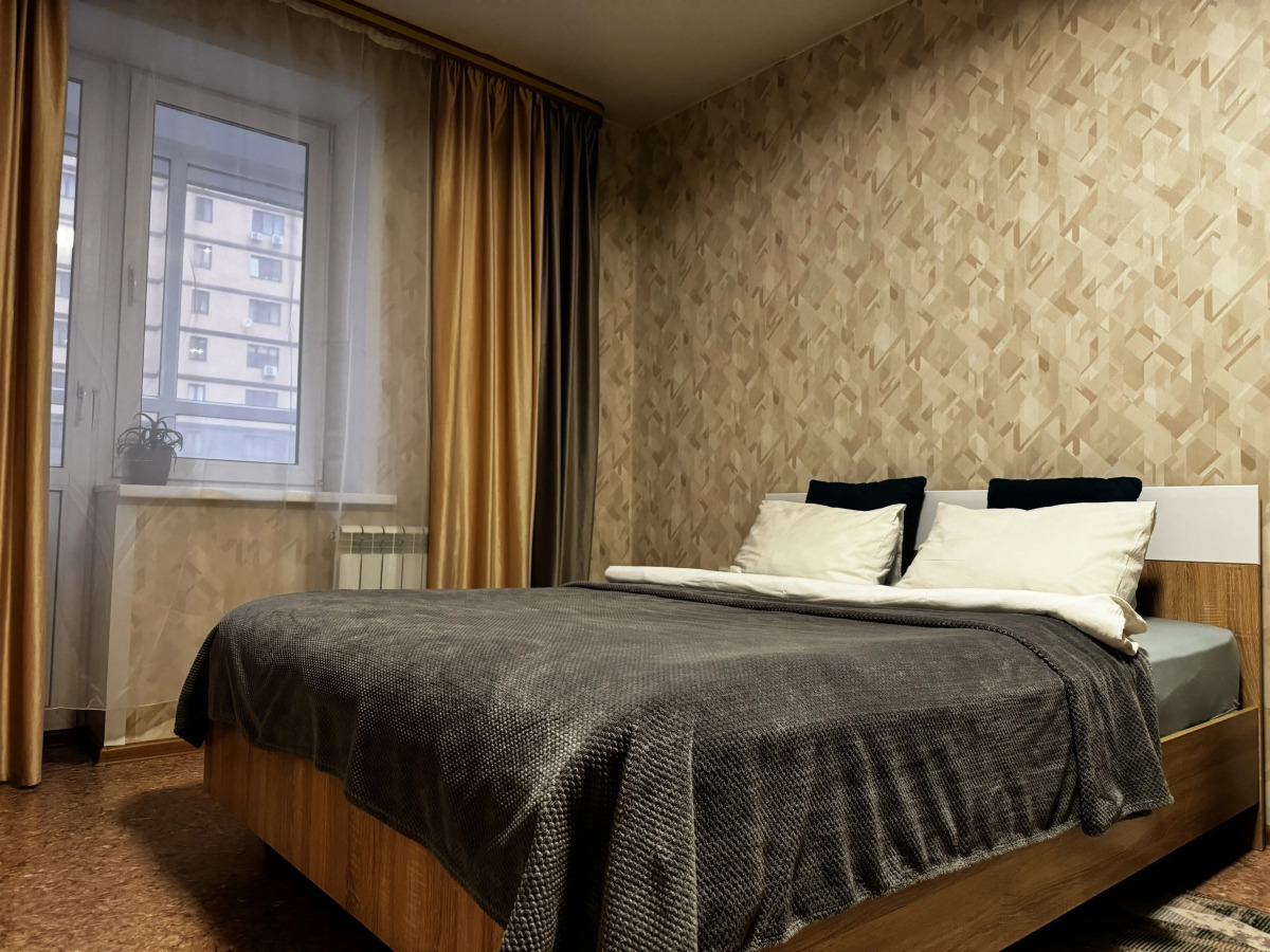 Квартира Двухкомнатная на Фрунзе 29 у ГУОР Локомотив