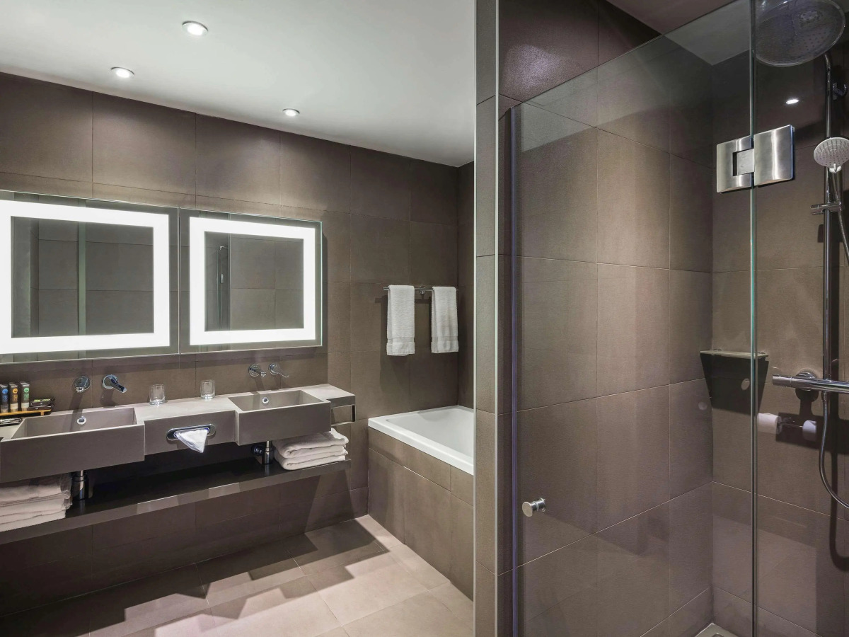 Отель Novotel Almaty City Center