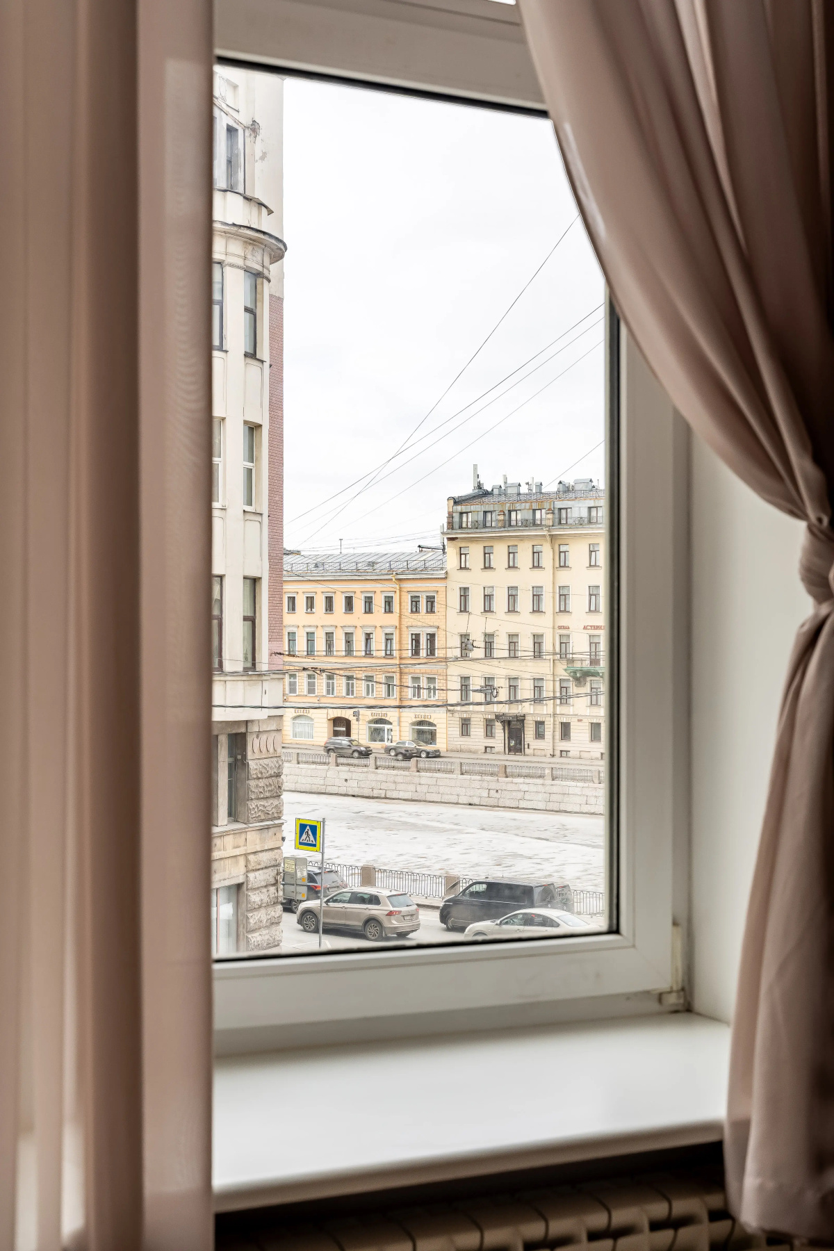 Апартаменты Sergeew Apartments двухкомнатный Люкс с видом на набережную Фонтанки