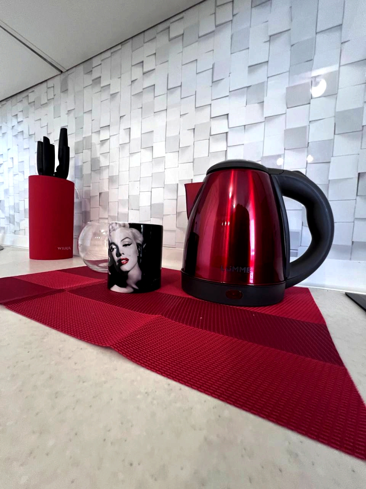 Апартаменты еЖИВИка на Карпова 3/1