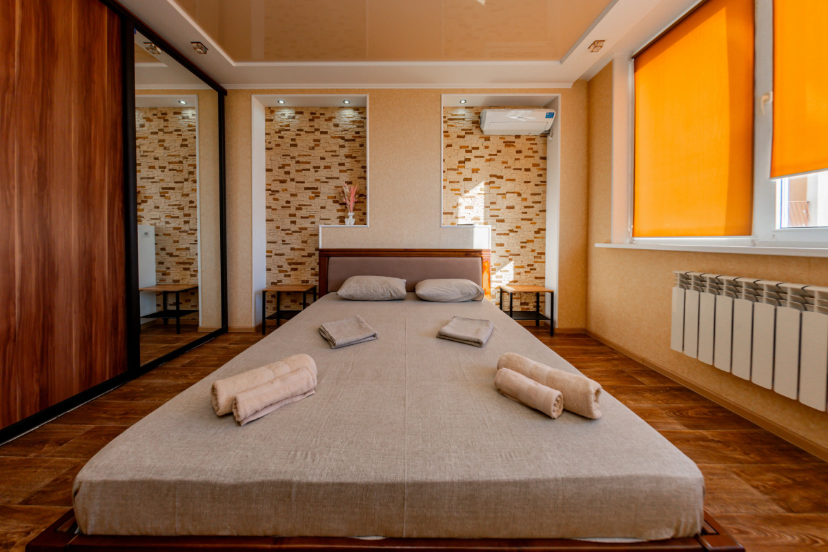 Квартира у Пляжа Парк Победы на 4 Гостей с Видом на Море