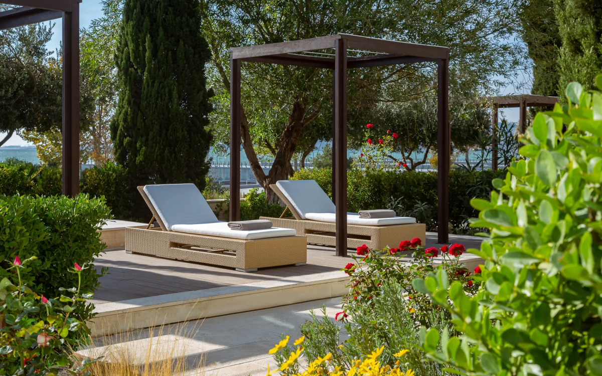 Отель Baku Marriott Hotel Boulevard