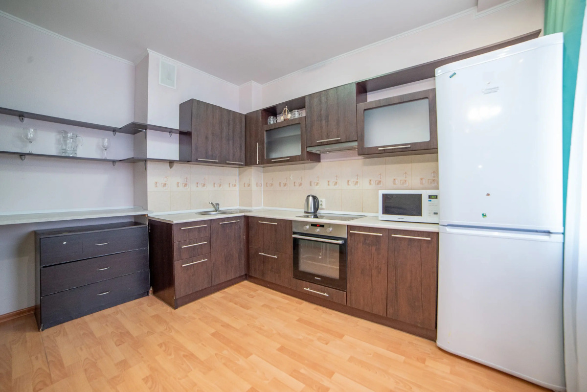 Апартаменты Бажова 68