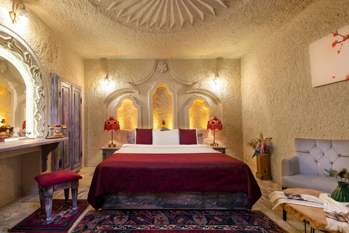 Acer Cave Hotel