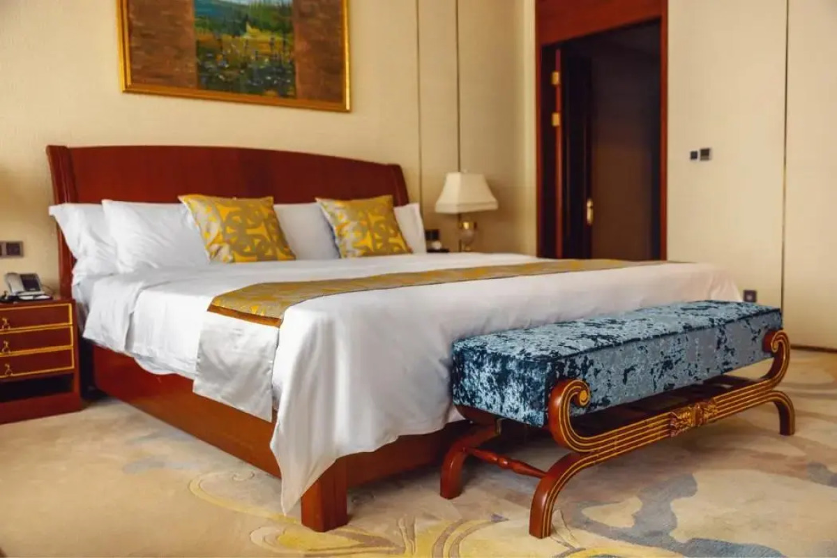 Отель Hotels & Preference Hualing Tbilisi