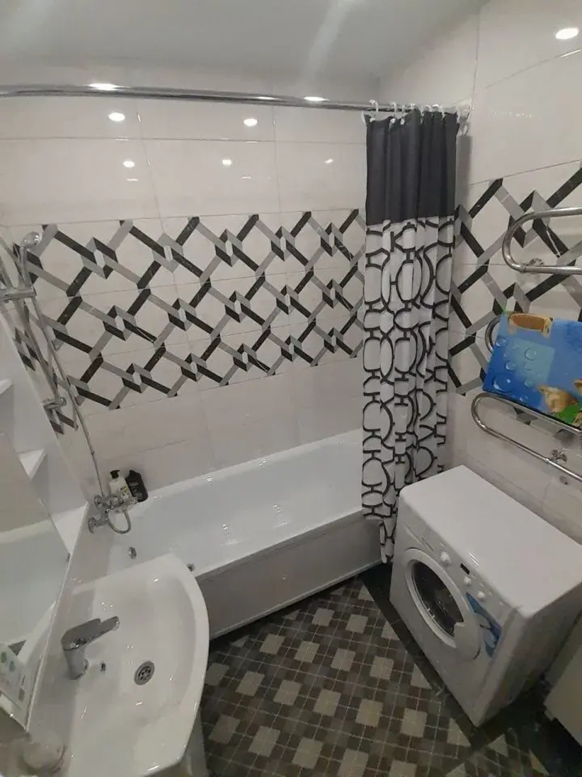 Квартира Комфортабельная на 50-летия Победы 10