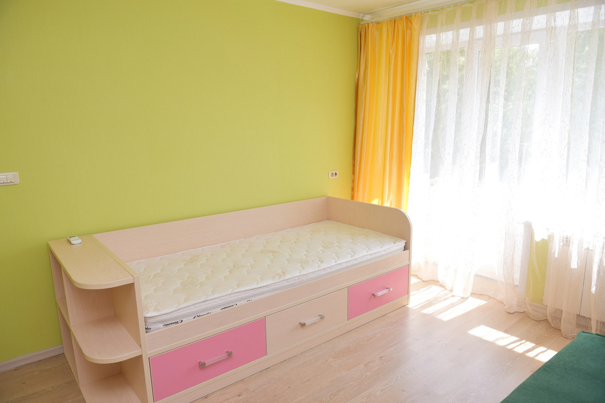 Двухкомнатные Апартаменты Sutki VIP на Кулакова 3