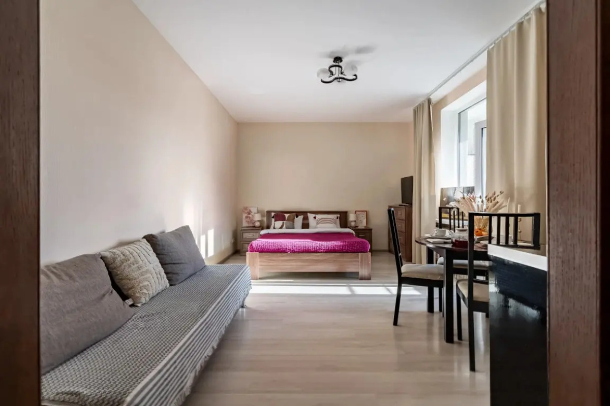 Апартаменты Sergeew Apartments Комфорт с балконом у Невского Проспекта