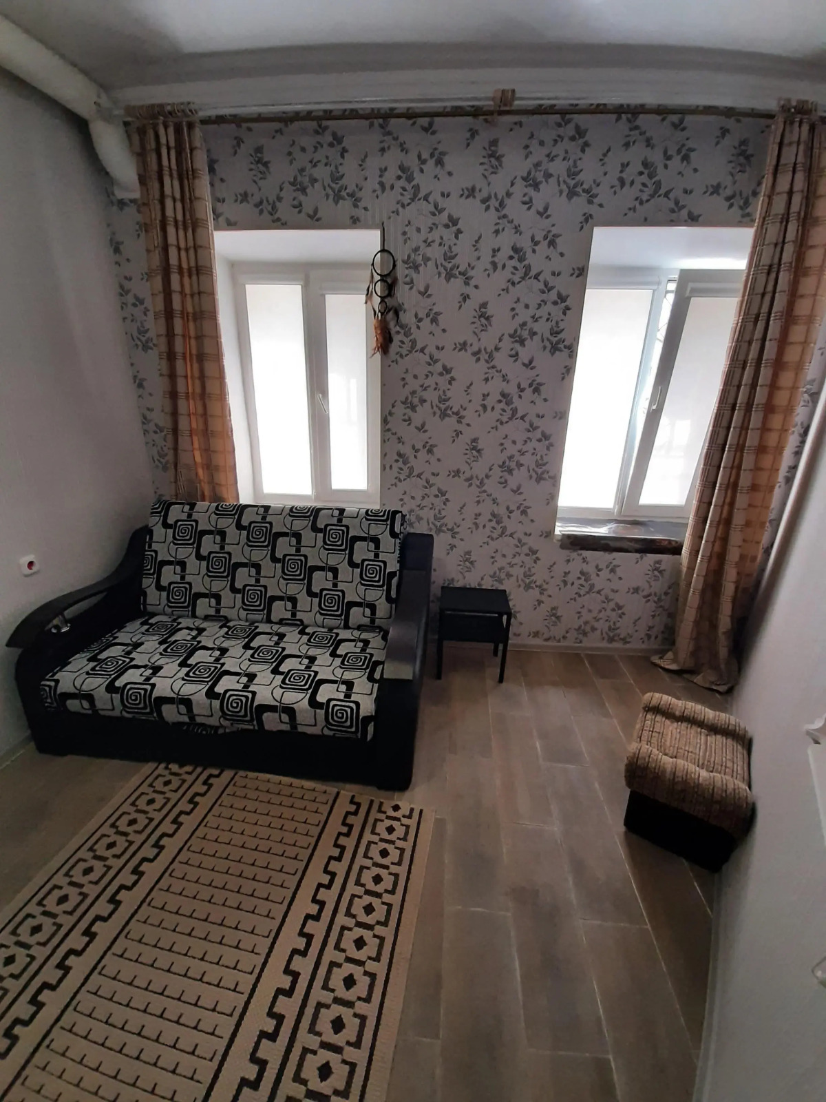 Трехкомнатная квартира в центре на Попцова