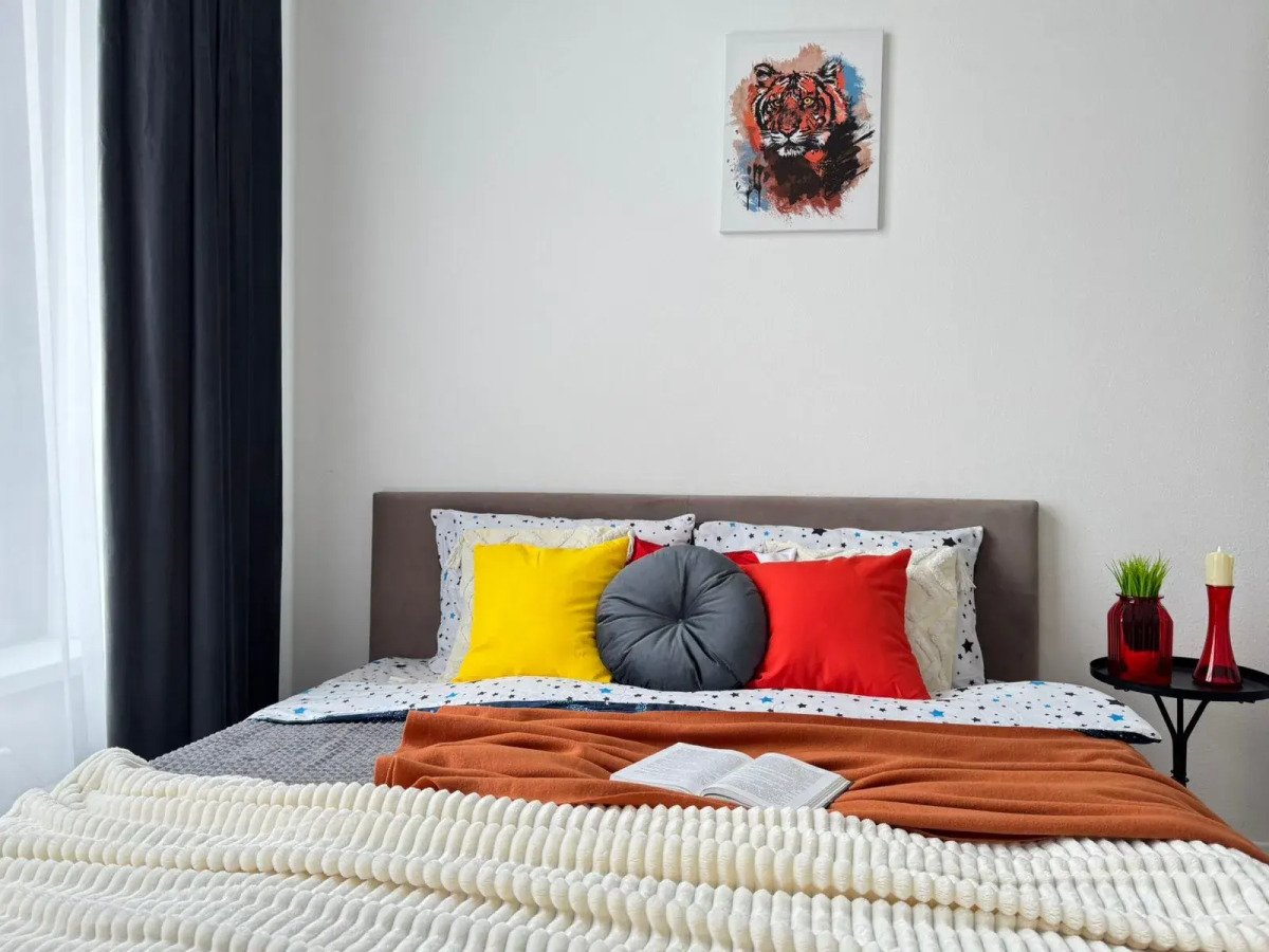 Квартира Двухкомнатная просторная и уютная ArtApart