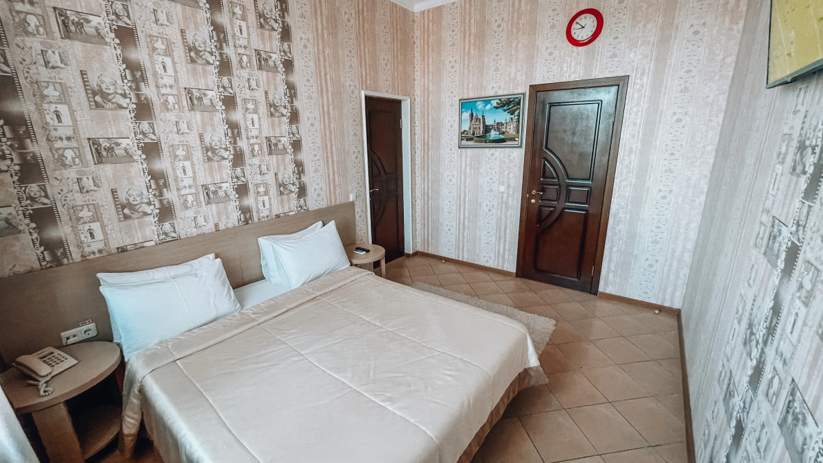 Гостиница Вальмонт