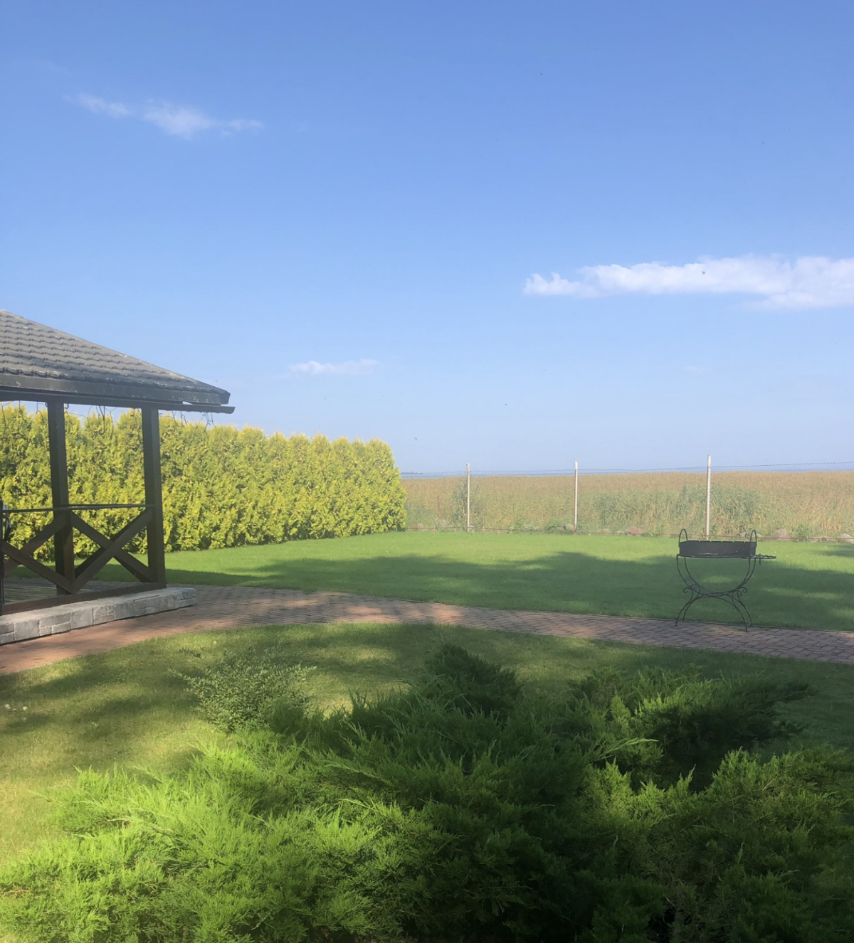 Дом на берегу Псковского озера