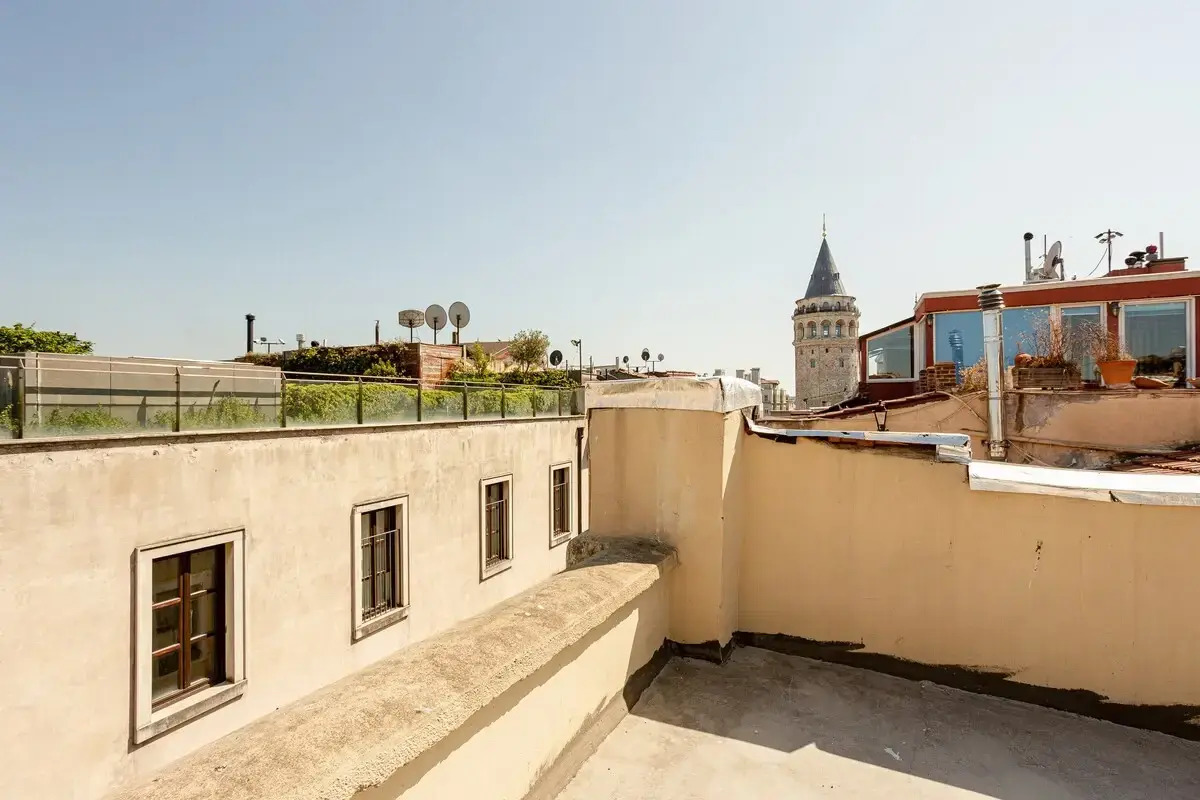 Апартаменты Steps to Galata Tower