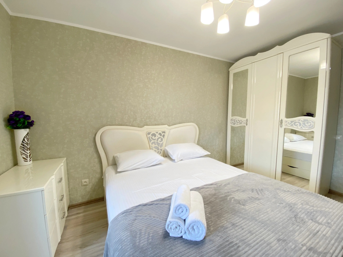 Апартаменты 2х комнатные на Крыгина 6