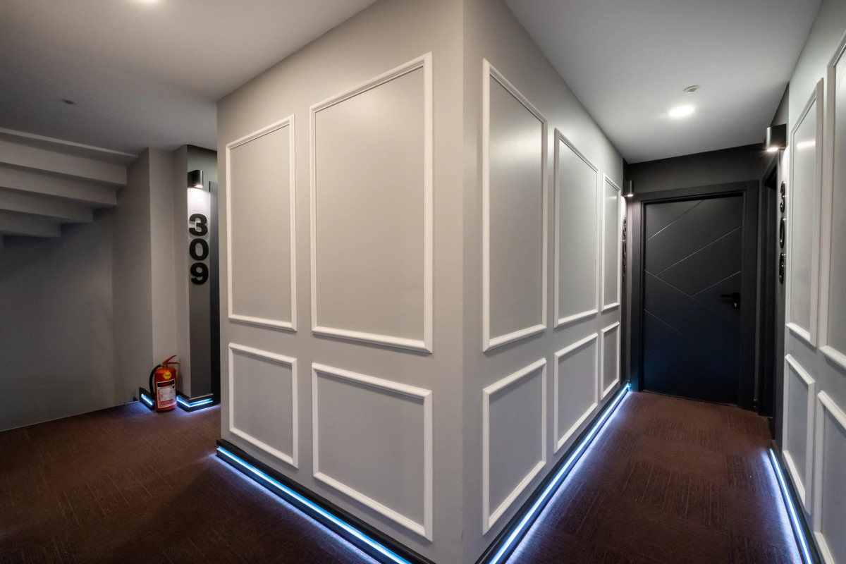 Отель The Queen Hotel