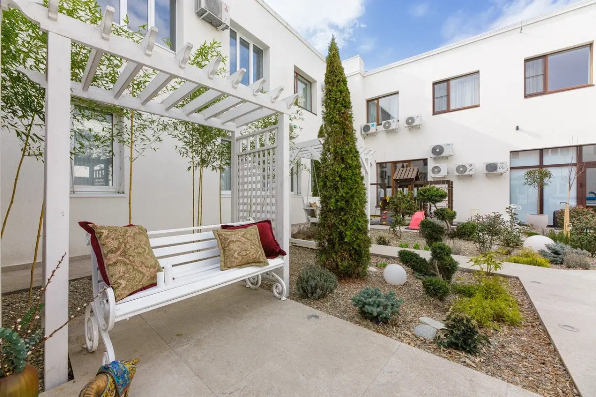 Курортный отель Эделон